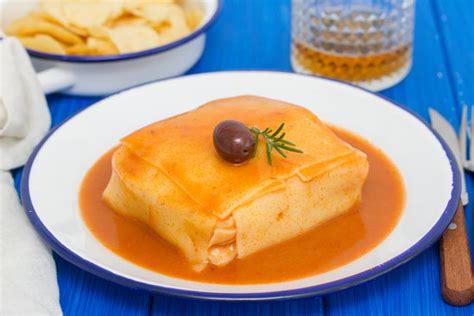 Aprenda a fazer francesinha vegetariana, mas deliciosa!