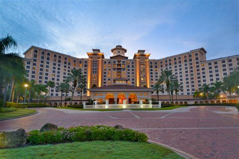 hotel-exterior-night – Rosen Shingle Creek®