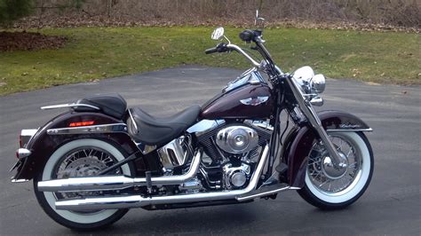 2005 Harley-Davidson® FLSTN/I Softail® Deluxe (Black Cherry), Holly ...