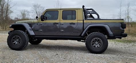 My 2020 JTR Dual Color Gladiator Build | Jeep Gladiator (JT) News ...