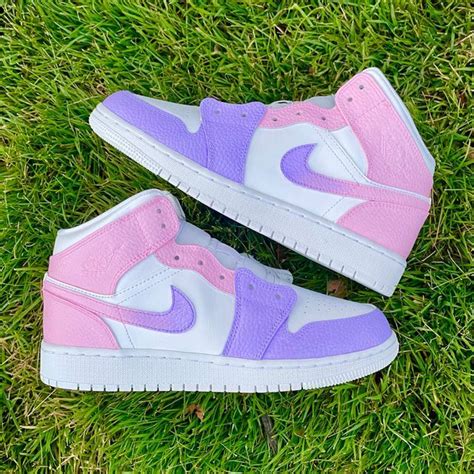 CUSTOM LILAC AND BABY PINK OMRBE COLORBLOCK AIR JORDAN 1 MID💜💕🌸 | THE CUSTOM MOVEMENT in 2021 ...