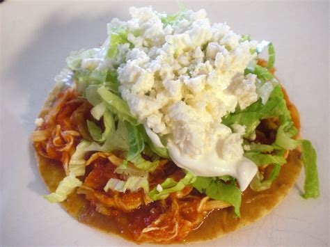 tostadas de tinga | MEXICAN Food & Drinks | Pinterest | Food and drink ...