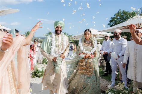 Punjabi Sikh Wedding Couple