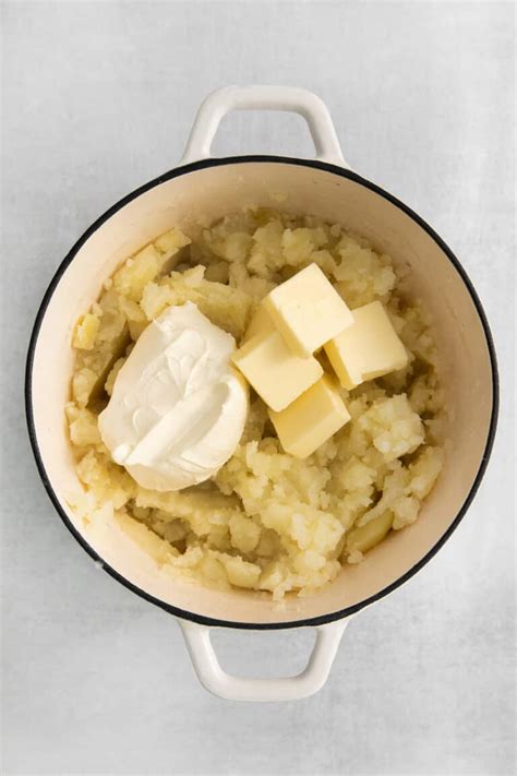 Cream Cheese Mashed Potatoes - The Cheese Knees