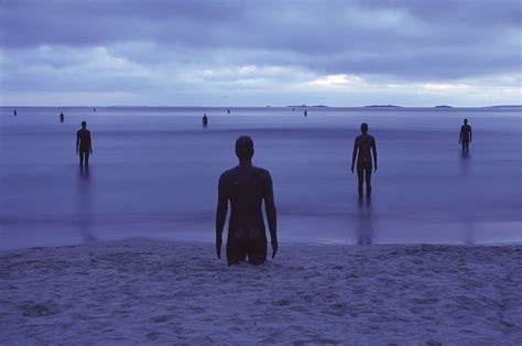 bensozia: Antony Gormley