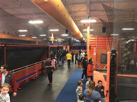 SKY ZONE TRAMPOLINE PARK - 39 Photos & 90 Reviews - 15813 Gaither Dr ...