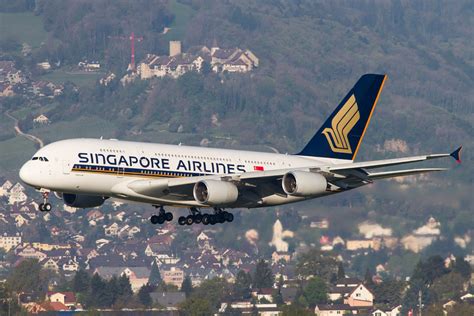 Singapore Airlines A380 Approaching Zurich Airport | Aircraft Wallpaper ...