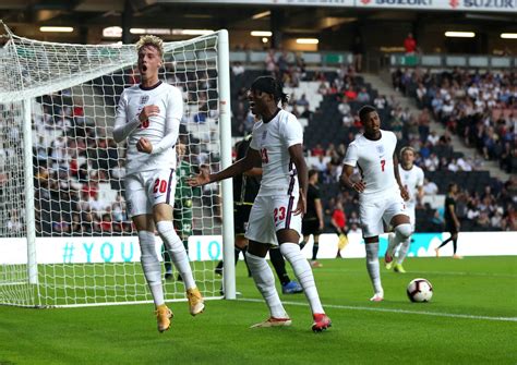 Cole Palmer scores debut goal as England Under-21s brush aside Kosovo ...