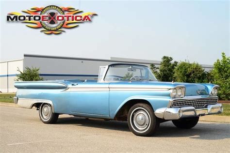 1959 Ford Fairlane 500 | Motoexotica Classic Cars