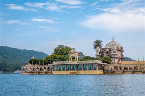 Snapshot: Lake Pichola