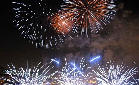 Italian Fireworks Display, Pyrotechnics in Italy, Tuscany and Amalfi Coast.