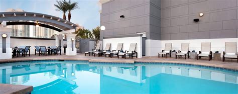 Hotel Near Las Vegas Convention Center (LVCC) | Las Vegas Marriott