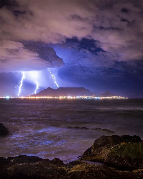 Lightning and thunder. Good morning Cape Town. Stay safe out there. #CapeTown #SouthAfrica # ...