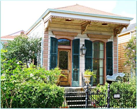 Uptown Cottage in New Orleans | New orleans homes, New orleans architecture, New orleans garden ...