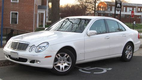 2006 Mercedes-Benz E320 Base CDI 4dr Sedan 5-spd TouchShift w/OD