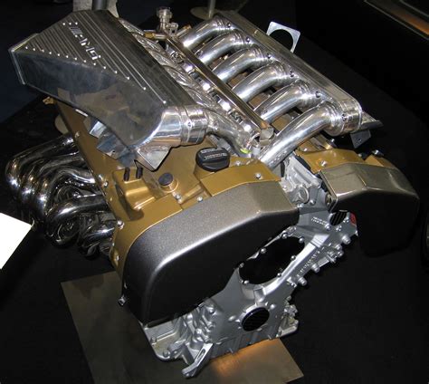 File:Pagani Zonda F engine (AMG V12 7.3l)2.jpg - Wikimedia Commons