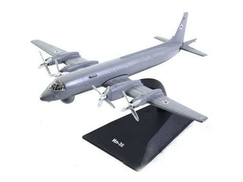 Ilyushin Il-38 Anti-submarine warfare 1967 Year 1/260 Scale Model with Stand #DeAgostini # ...