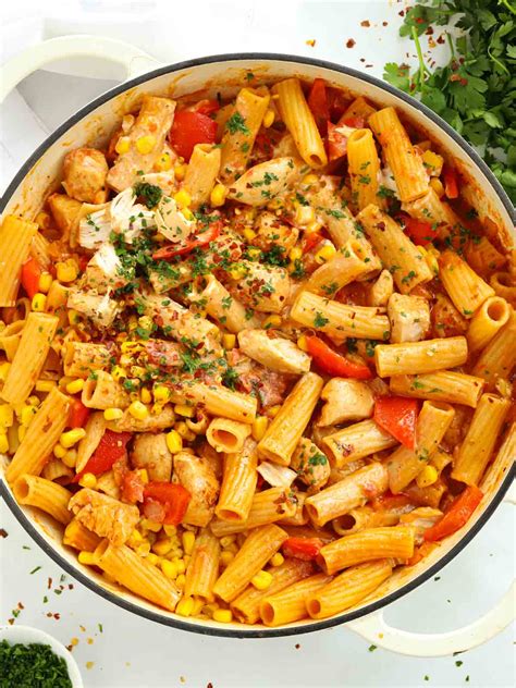 Peri Peri Chicken Pasta {One Pan}