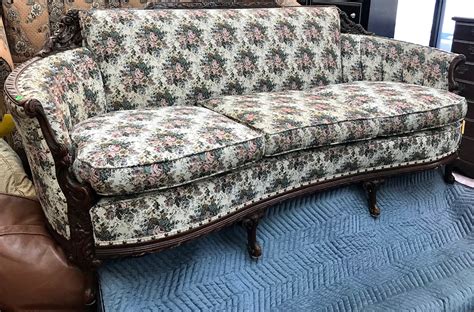 Uhuru Furniture & Collectibles: #470476 Vintage Floral Pattern Sofa - $195 SOLD