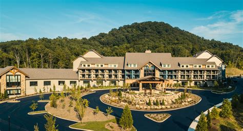 Dollywood’s Heartsong Lodge & Resort opens mid-October bookings « Amusement Today