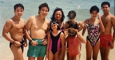 Kuya Kim Atienza posts epic throwback family pic showing his toned abs ...