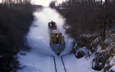 Train Wallpaper, Abandoned Train, Choo Choo Train, Railroad Photos, Snow Plow, Rolling Stock ...