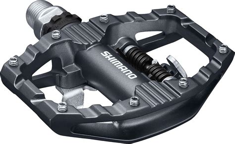 Best Flat Pedals For Road Bike of 2020 Reviewed!