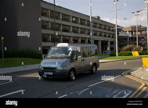 Manchester Airport Terminal 3 entrance arrivals Stock Photo - Alamy