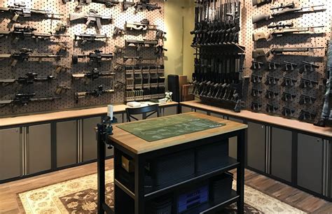 Tactical Gun Room Design with Modular Weapons Storage