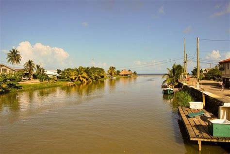 Why You Should Visit Dangriga Belize | Destino, Correr