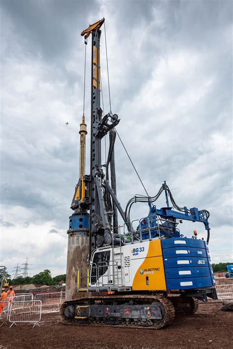 HS2 trials first of a kind high-capacity electric piling rig | New Civil Engineer