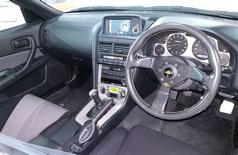 Nissan Skyline Interior - Collection Of 85 Images & 4 Videos