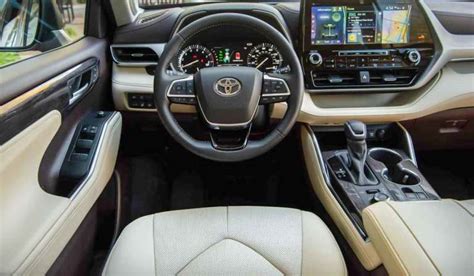 2025 Toyota Highlander: All-New Design Features SUV Reviews