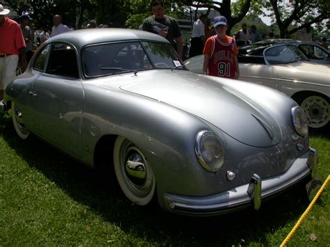 Q3: porsche 356 coupe