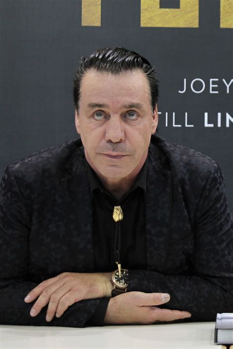 Rammstein lead singer Till Lindemann tests negative for coronavirus ...