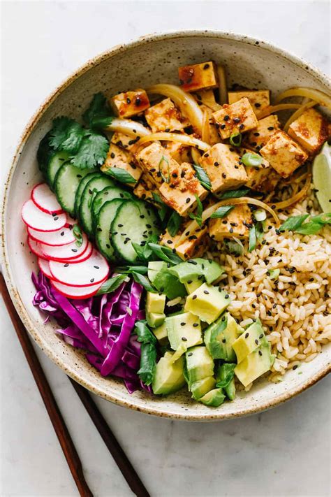 TOFU POKE BOWL RECIPE (VEGAN + EASY) - THE SIMPLE VEGANISTA