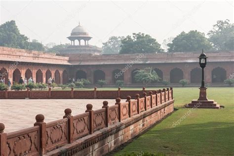 Beautiful Garden in Humayun Tomb — Stock Photo © eugenef #100549094