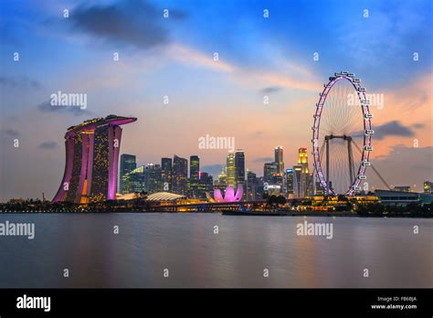 Singapore city skyline at Marina Bay Stock Photo - Alamy