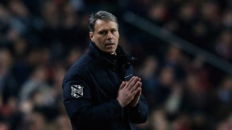 Eredivisie: AZ Alkmaar announce meeting with coach Marco van Basten | Football News | Sky Sports