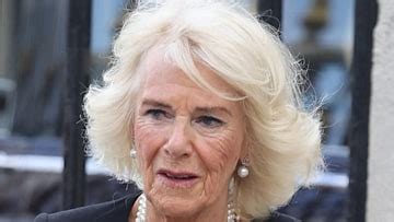 Duchess Camilla dons poignant pearls and fitted dress for Queen Consort ...