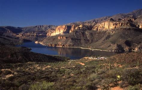 View of the Apache Lake from the Apache Trail in Arizona. | Arizona ...