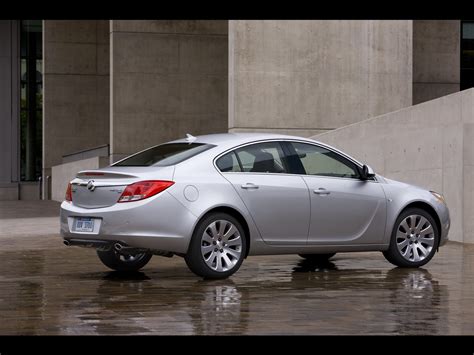 Car Pictures: Buick Regal Sport Sedan 2011