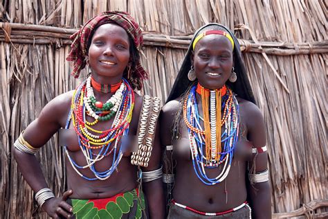 The Arbore Tribe Of Ethiopian And Their Love For Necklace Beads ...