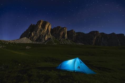 14 Best Tents for Stargazing 2020 - For The Ultimate Nature Romantic!