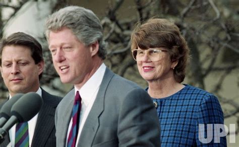 Photo: U.S. President Bill Clinton nominates Janet Reno for Attorney ...