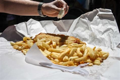 Australian Food: 15 Popular Foods You Need to Try in Australia - Nomad ...