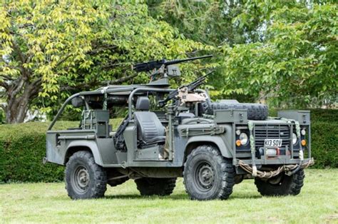 Ex-Special Forces Prototype: Land Rover Defender 110 V8 SOV