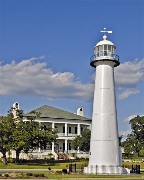 Nutties Online: Old Biloxi Lighthouse