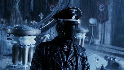 The mask of Karl Ruprecht Kroenen (Ladislav Beran) in Hellboy | Spotern