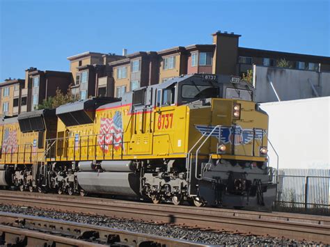 Union Pacific #8737 (EMD SD70ACe) in Emeryville, CA | Flickr